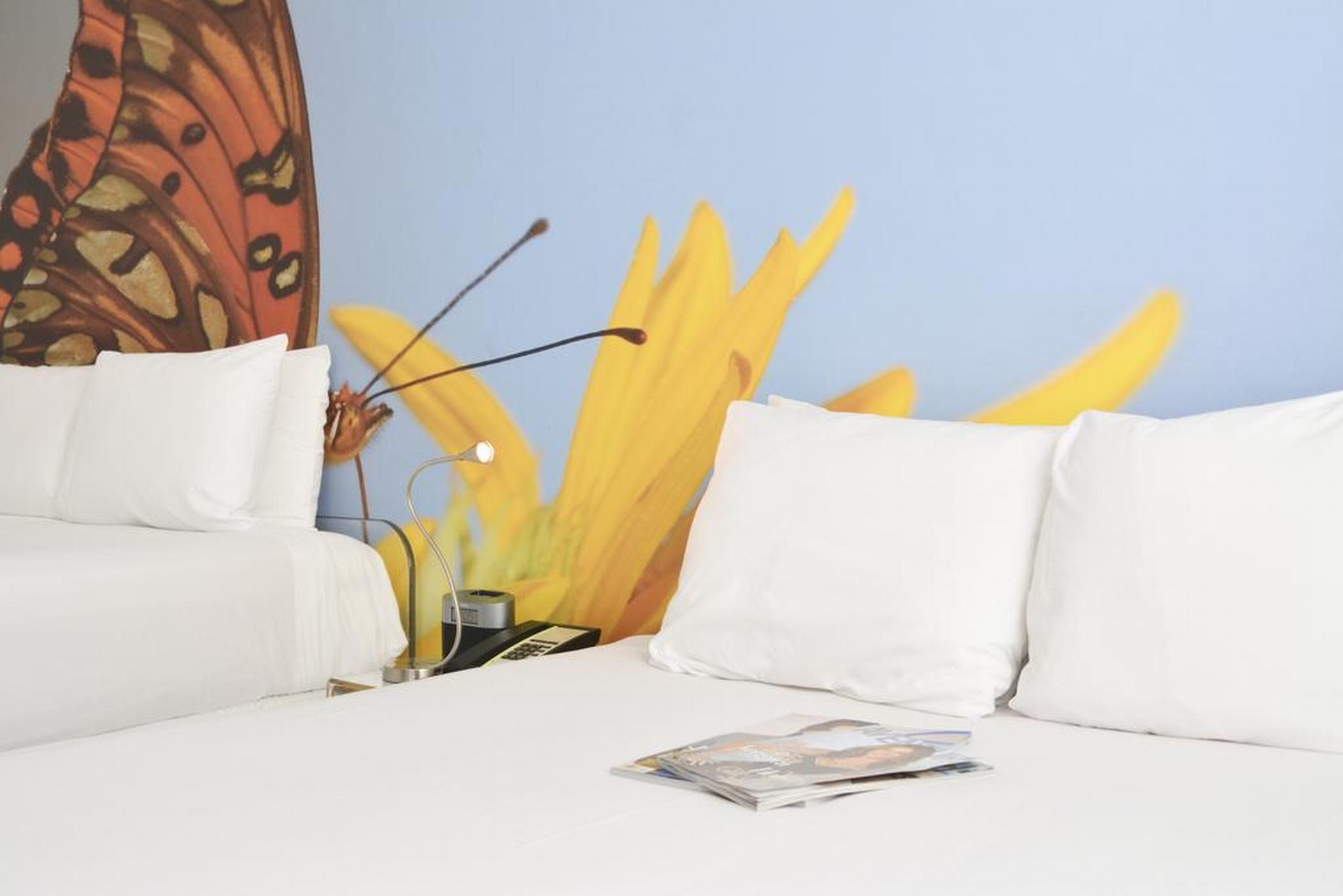 מיאמי ביץ' Penguin Hotel מראה חיצוני תמונה